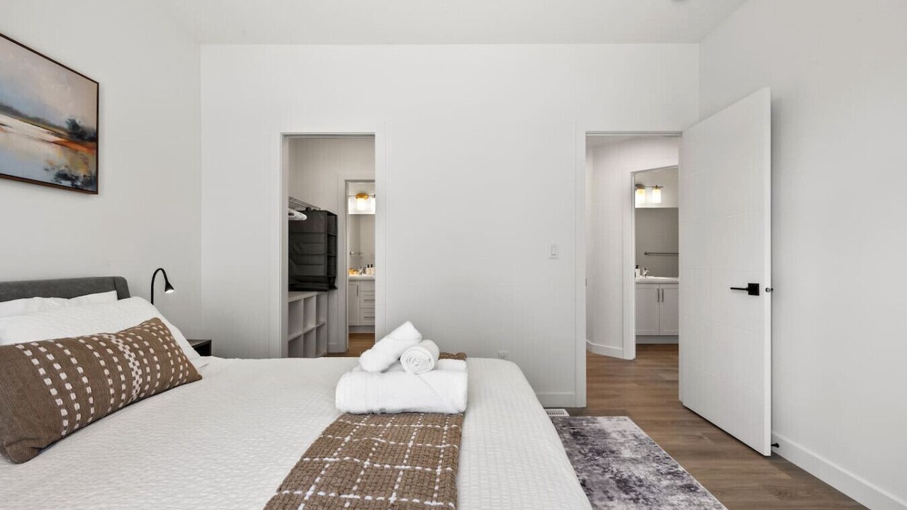 Photo of Bedroom in Springbank Hill