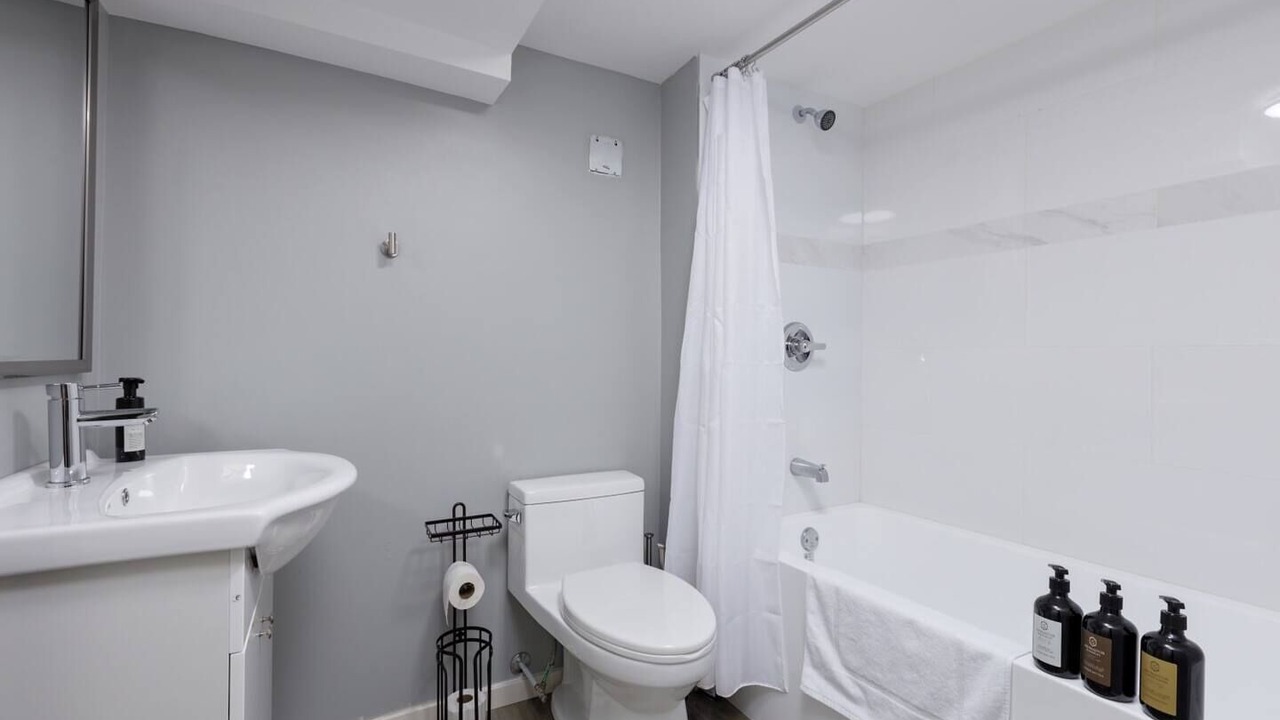 Photo of Bathroom in Marpole