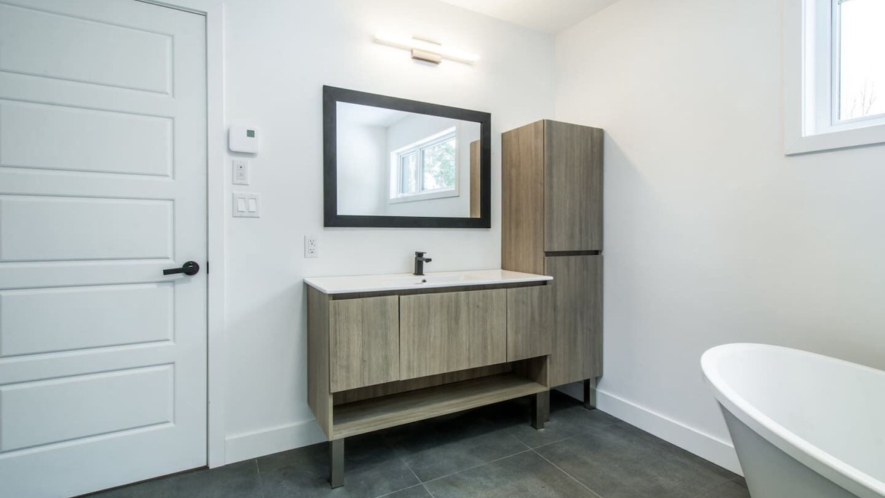 Photo of Bathroom in Beaulac-Garthby