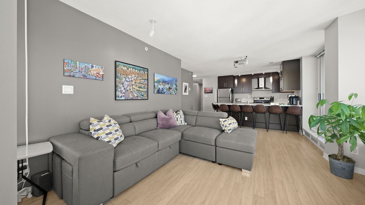 Photo of Livingroom in Crosstown