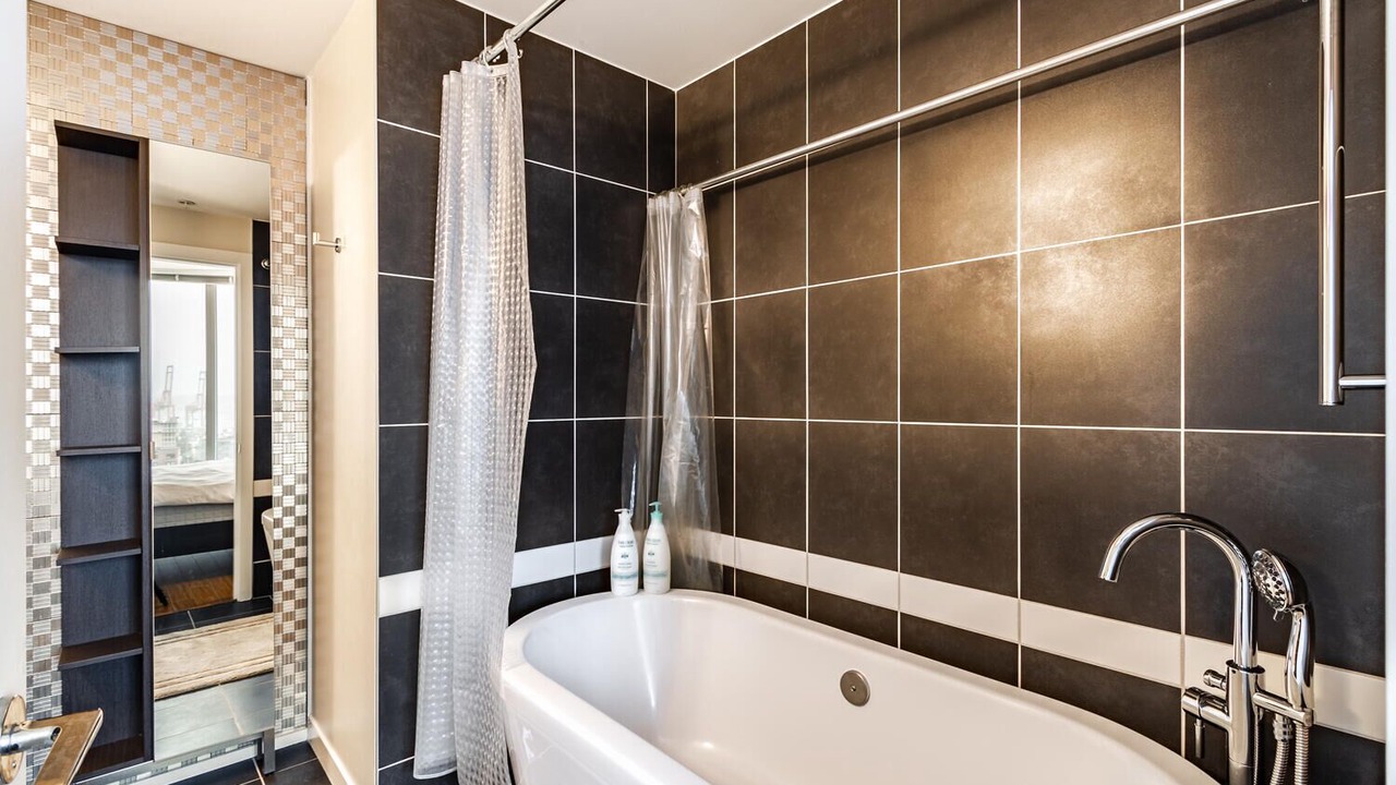 Photo of Bathroom in Crosstown
