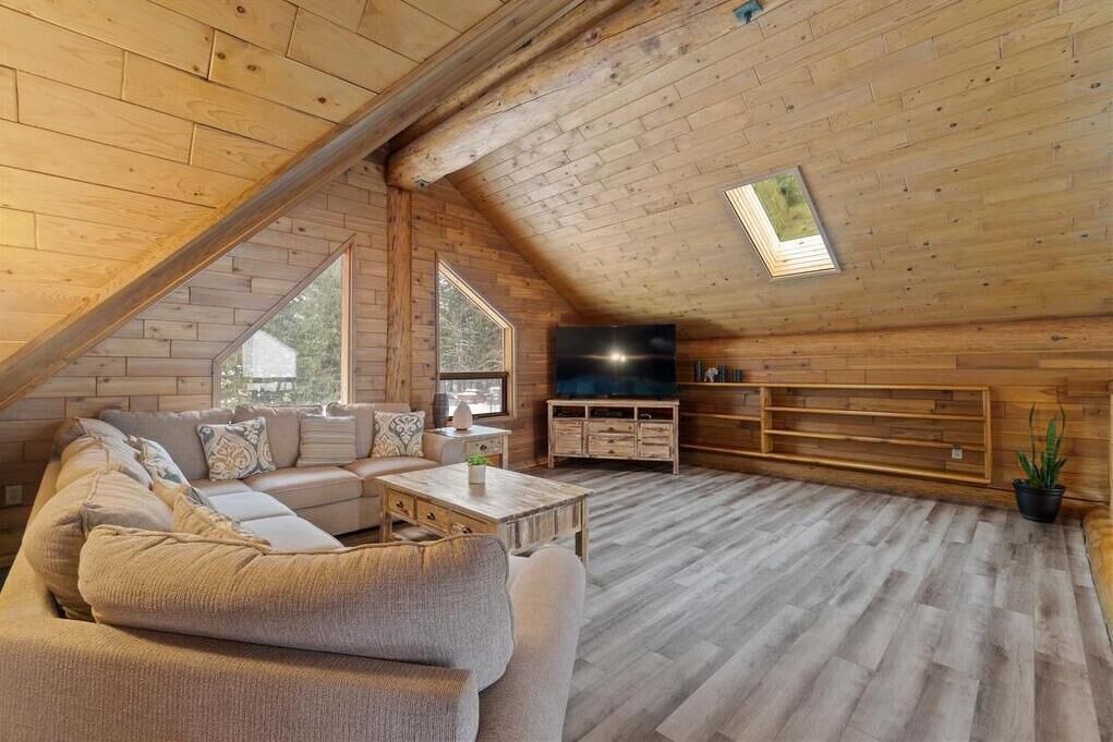 Photo of Livingroom in Magna bay