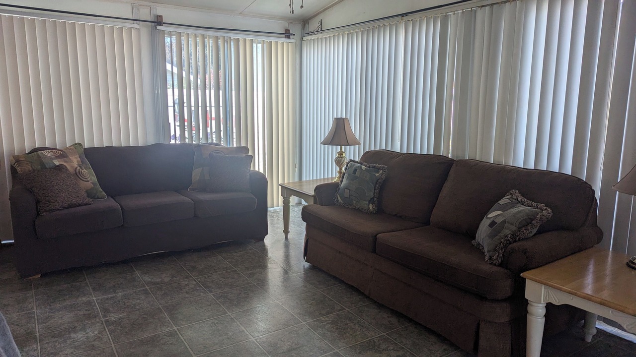 Photo of Livingroom in Sherkston