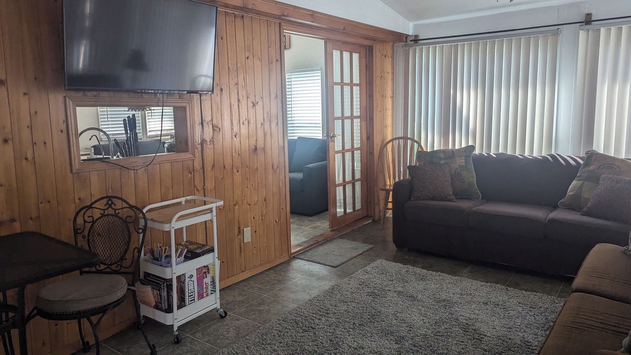 Photo of Livingroom in Sherkston