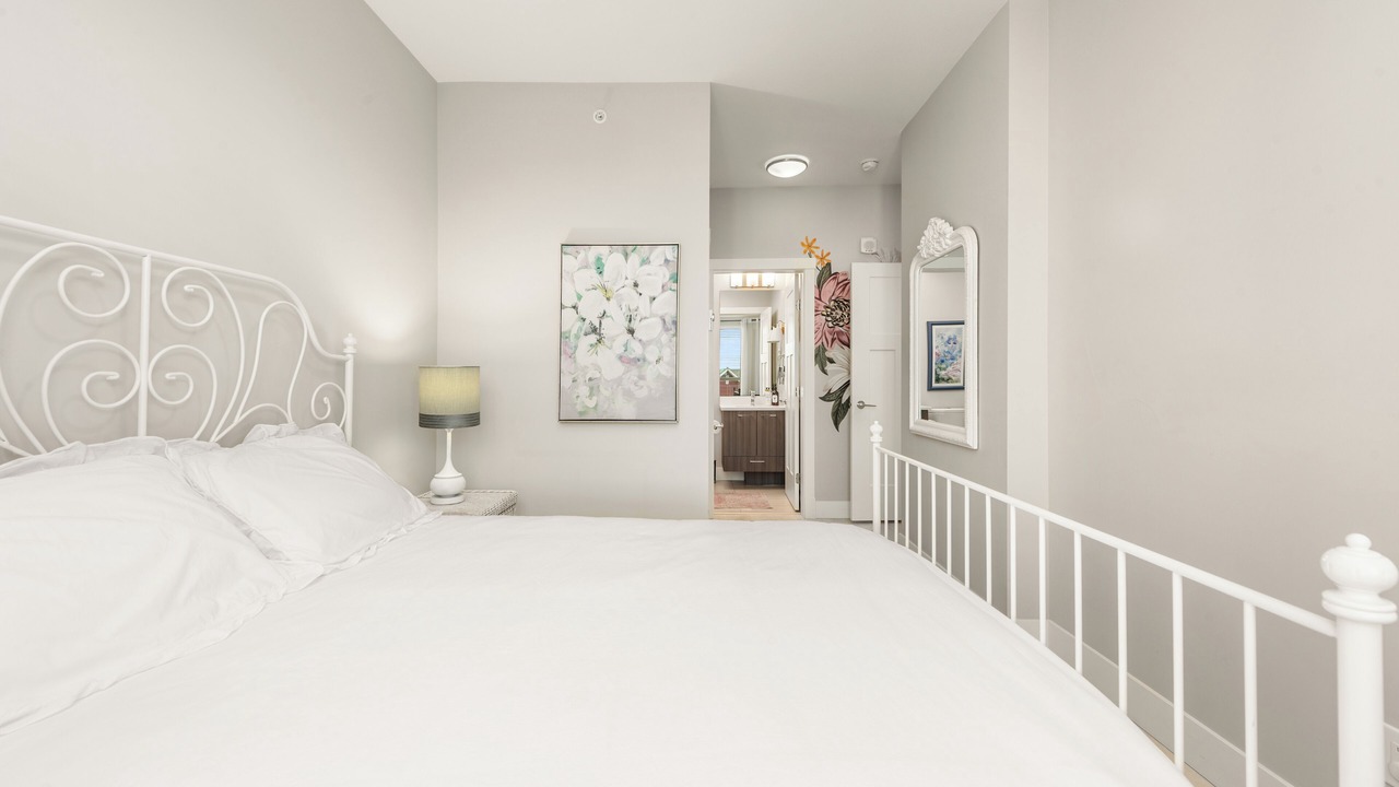 Photo of Bedroom in Tsawwassen