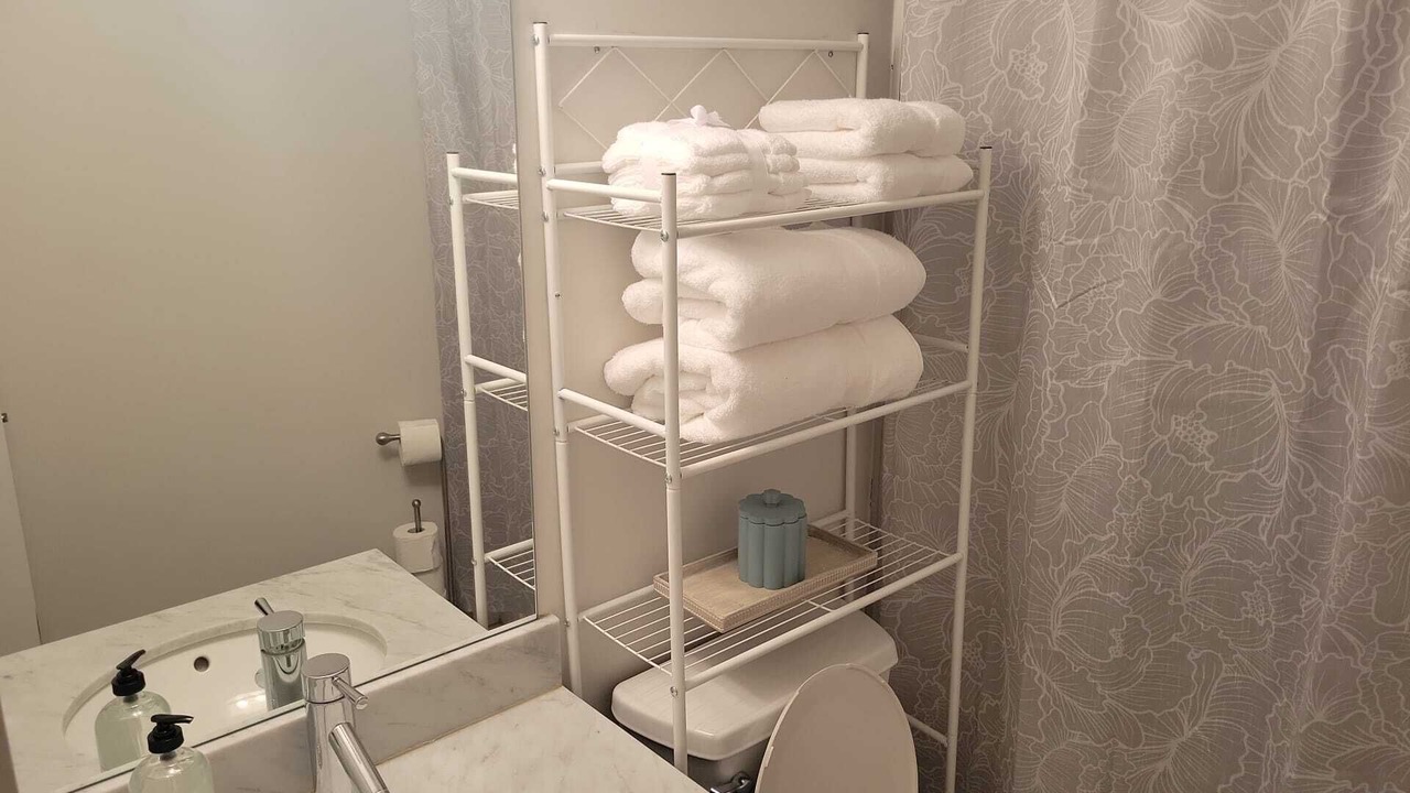 Photo of Bathroom in Beaconsfield Village