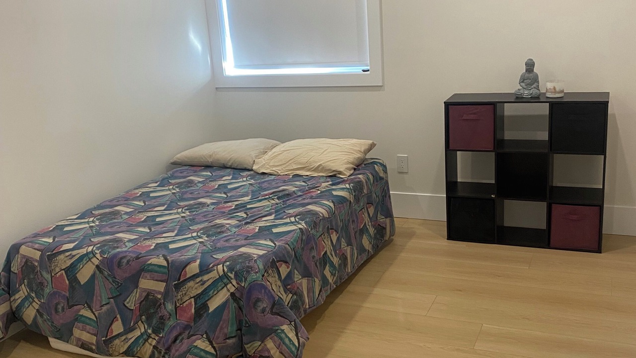 Photo of Bedroom in Surrey Newton
