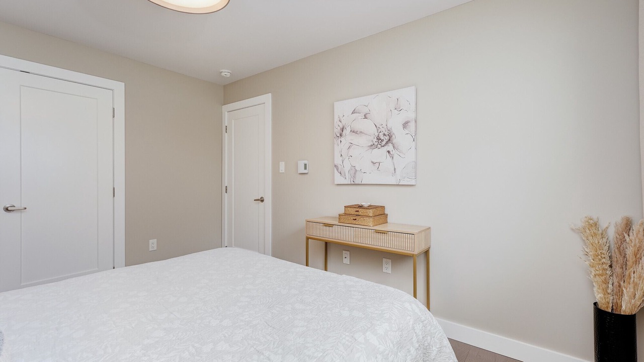 Photo of Bedroom in Saanich East