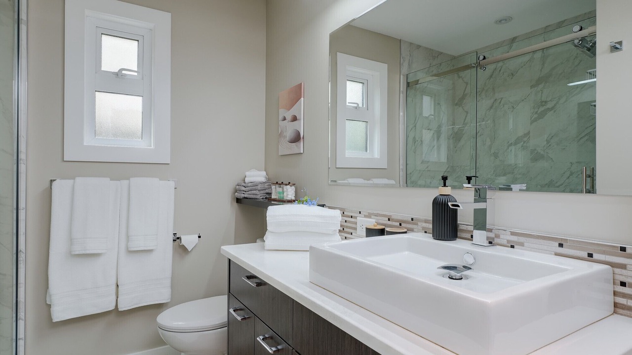 Photo of Bathroom in Saanich East