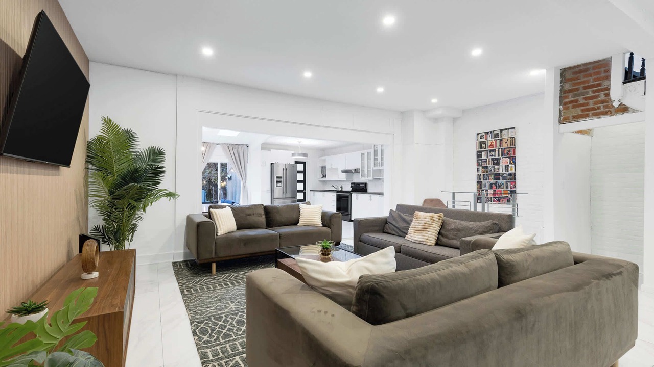 Photo of Livingroom in Gay Village
