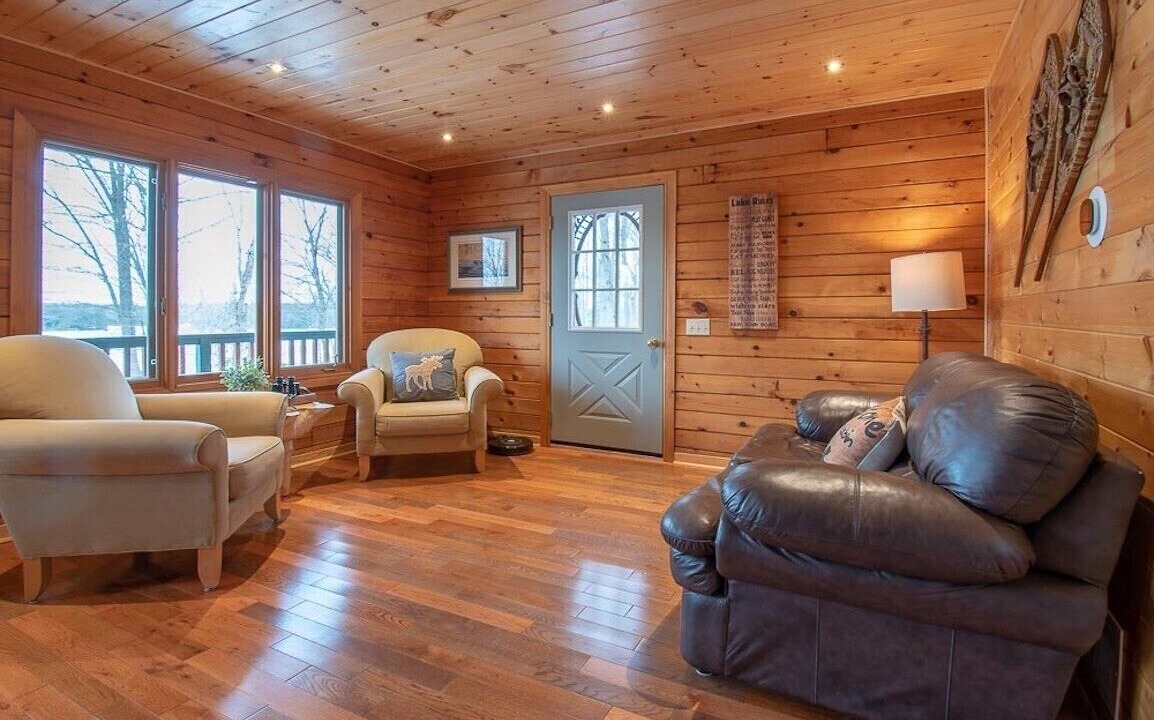 Photo of Livingroom in Nipissing