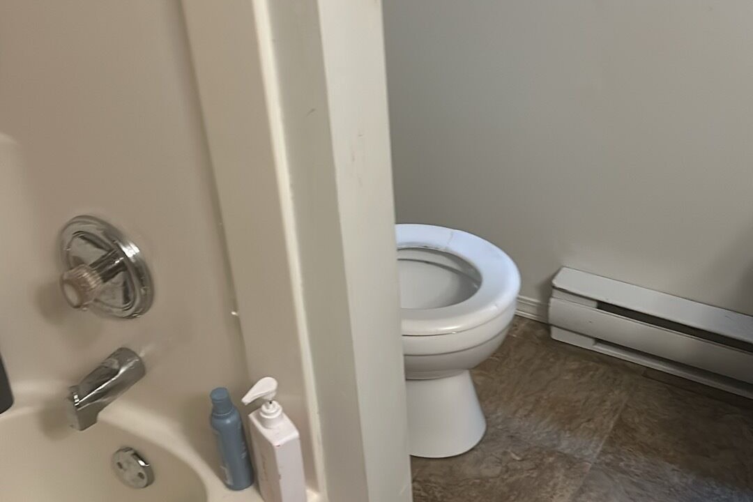 Photo of Bathroom in Saratoga Beach