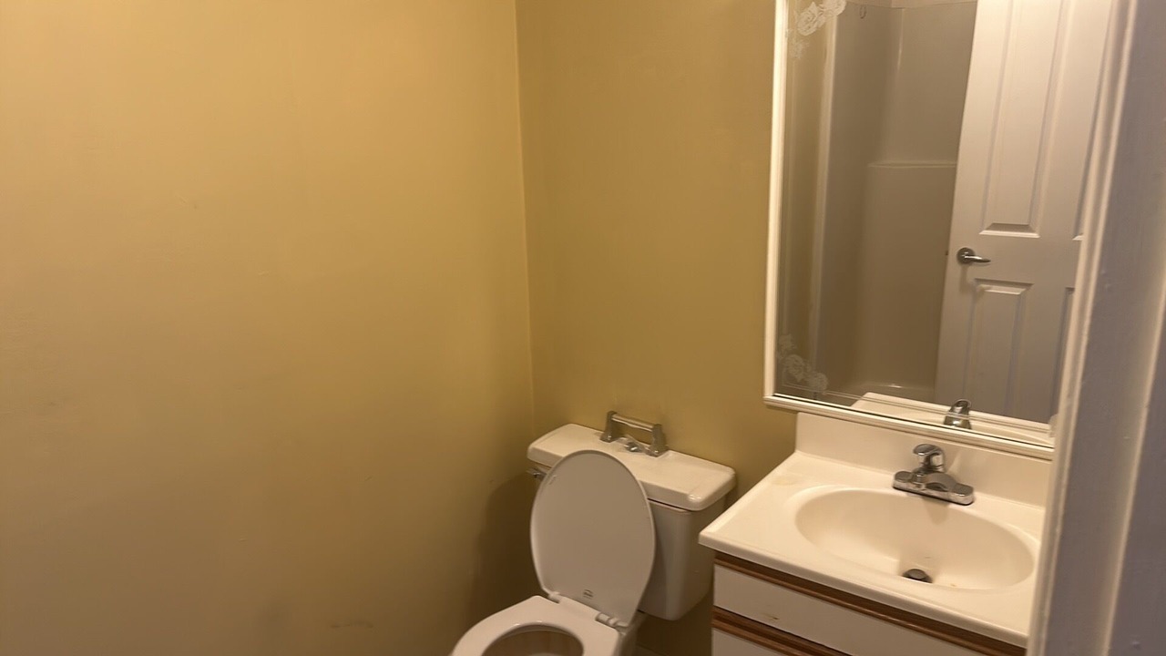 Photo of Bathroom in Saratoga Beach