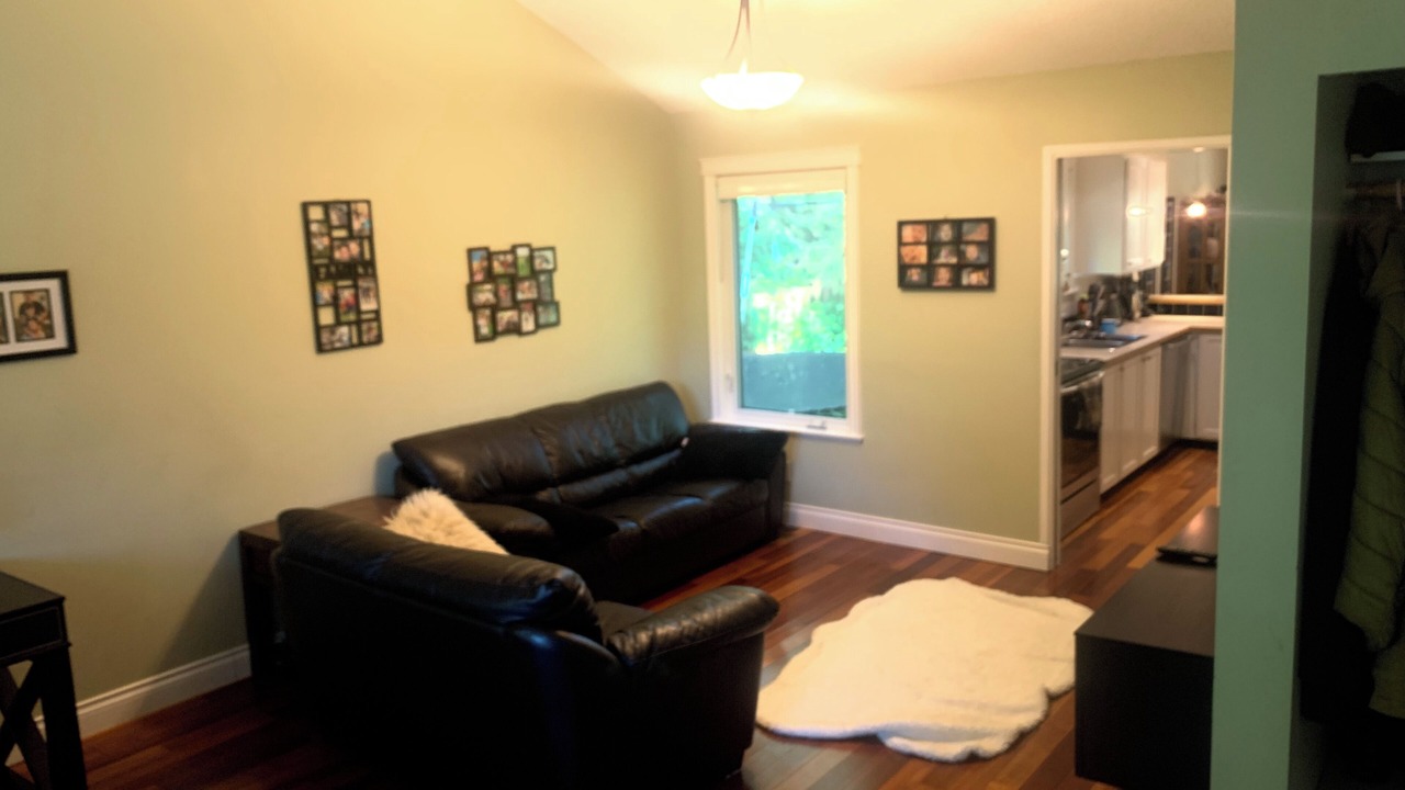 Photo of Livingroom in Deep Cove