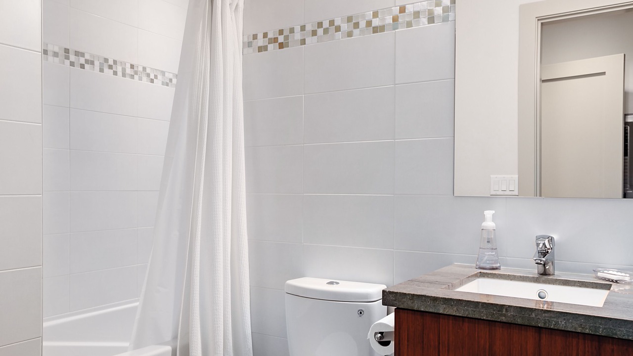 Photo of Bathroom in West Point Grey