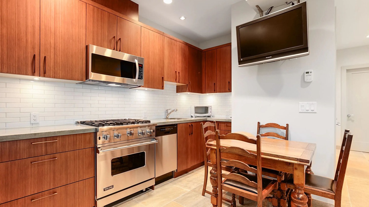 Photo of Kitchen in West Point Grey