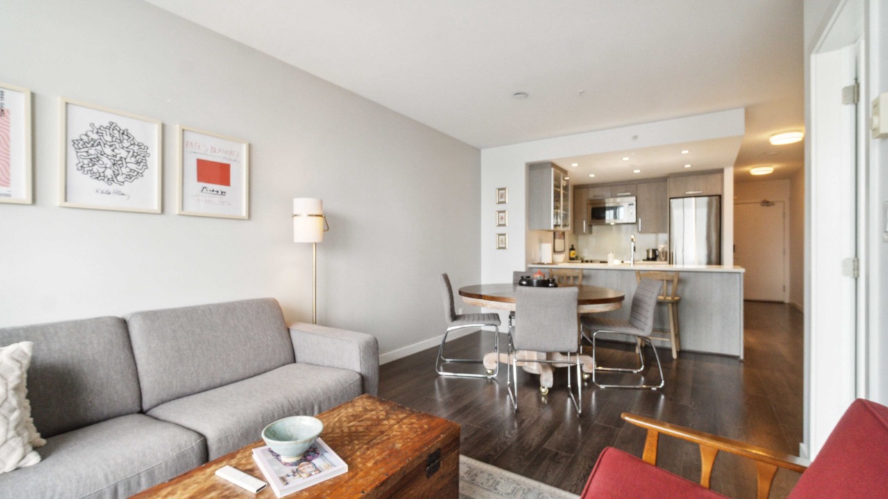 Photo of Livingroom in Downtown Eastside
