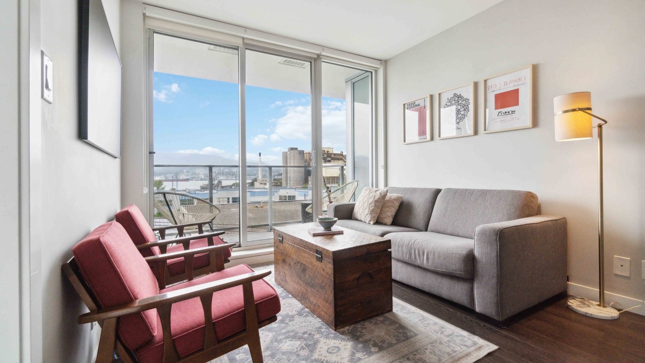 Photo of Livingroom in Downtown Eastside
