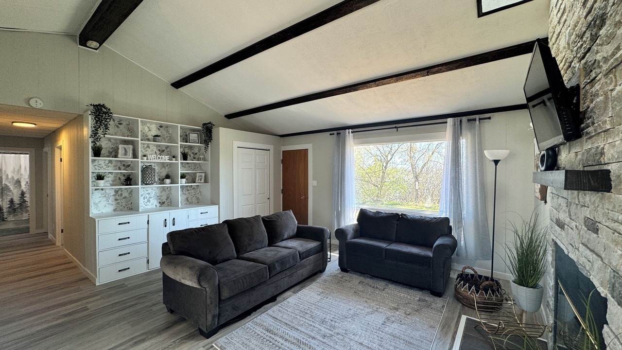 Photo of Livingroom in Torrington