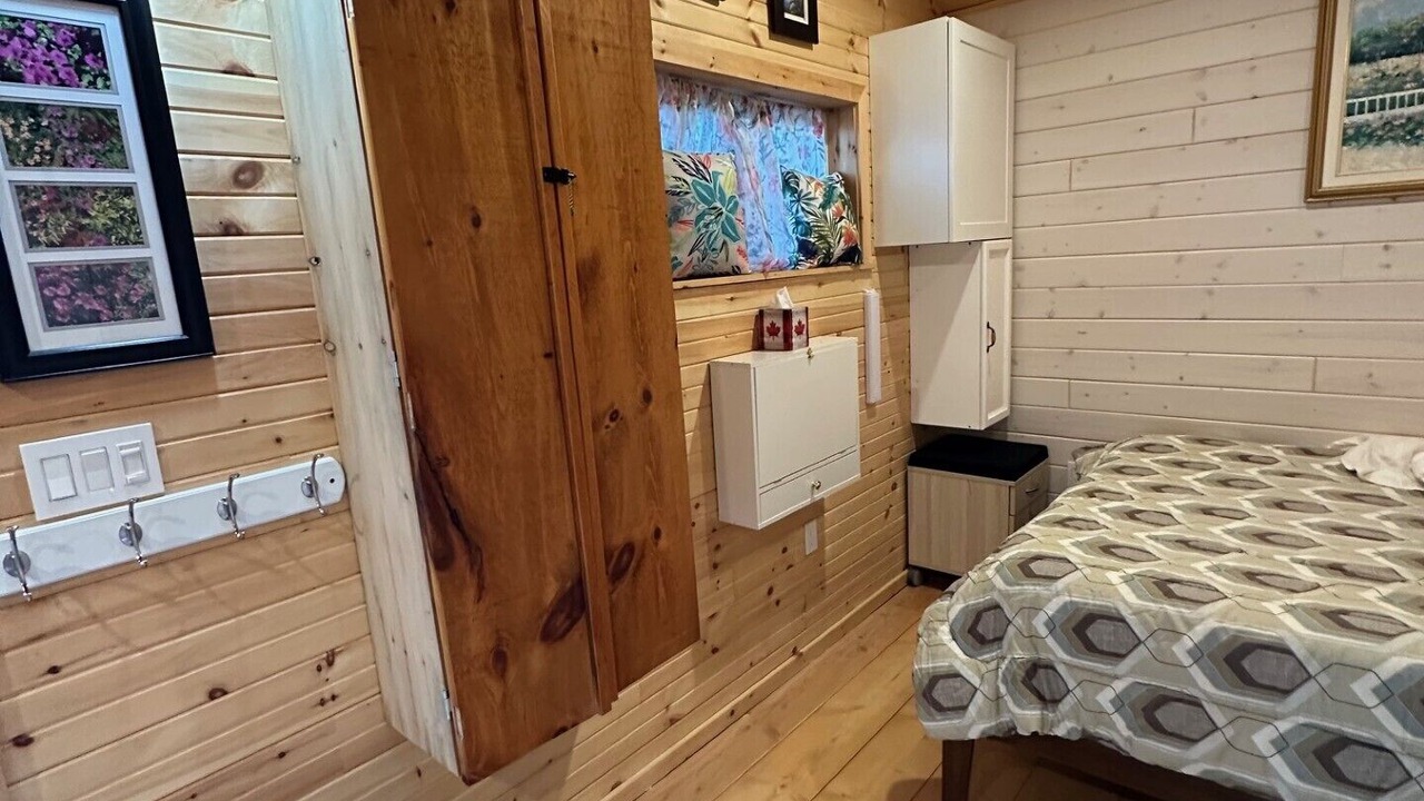 Photo of Bedroom in Waubaushene