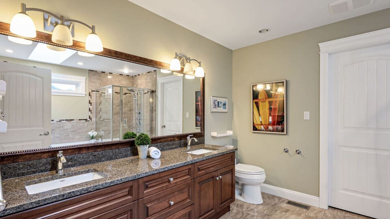 Photo of Bathroom in Bear Mountain Resort