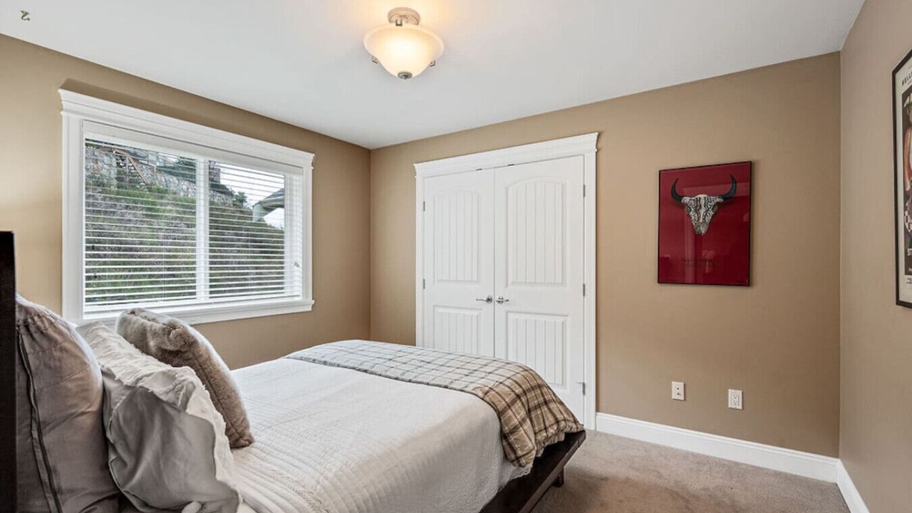 Photo of Bedroom in Bear Mountain Resort