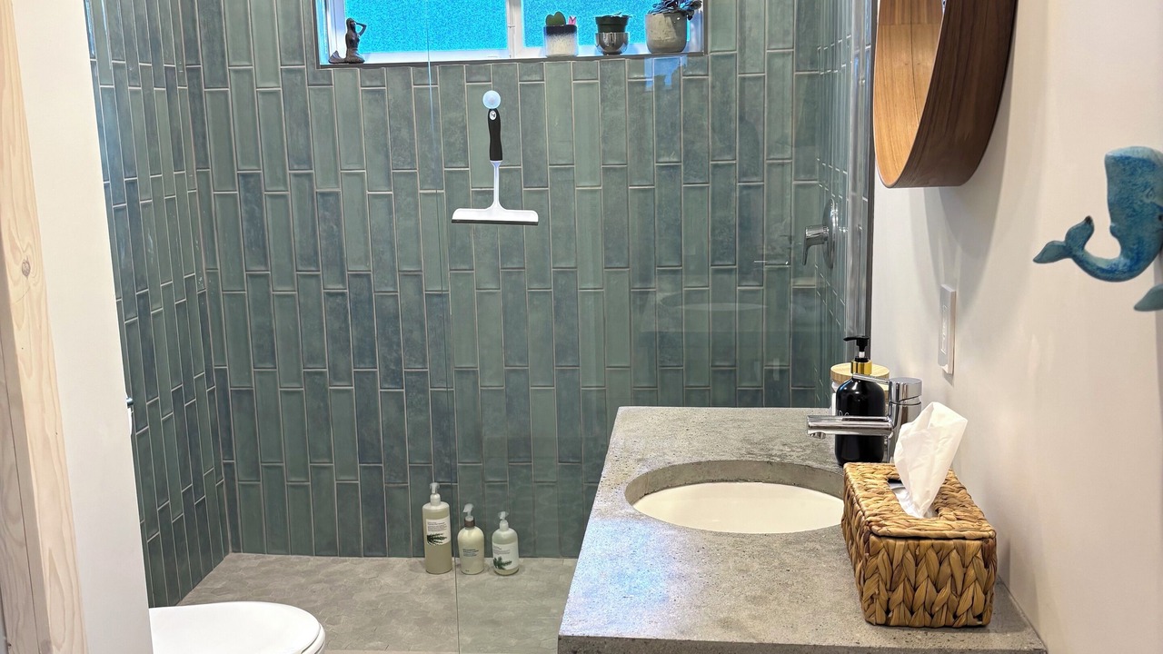 Photo of Bathroom in Courtenay