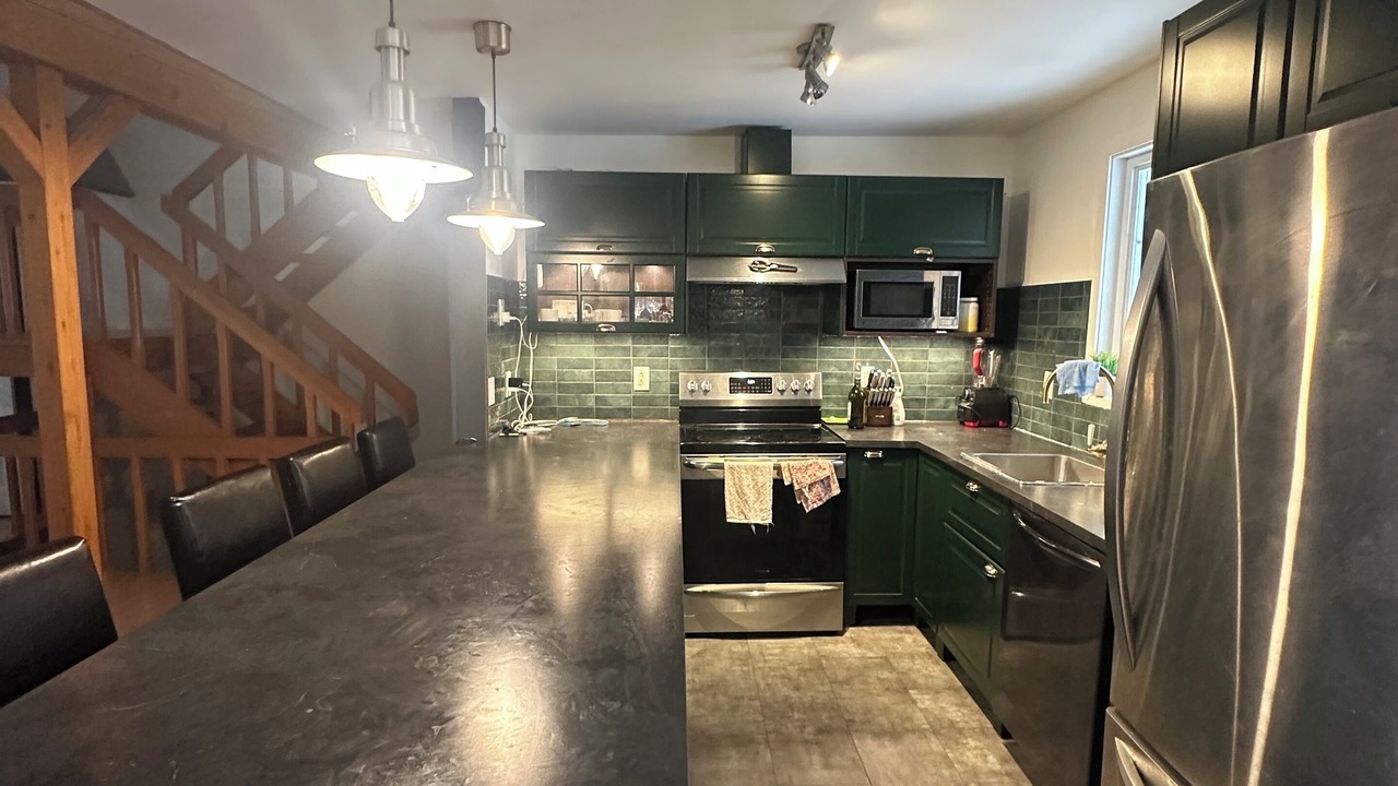 Photo of Kitchen in Saint-Etienne-de-Lauzon