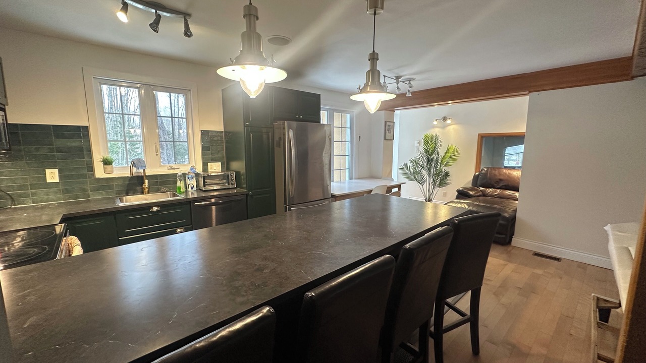 Photo of Kitchen in Saint-Etienne-de-Lauzon