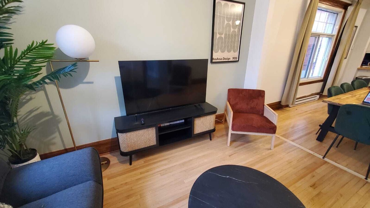 Photo of Livingroom in Youville