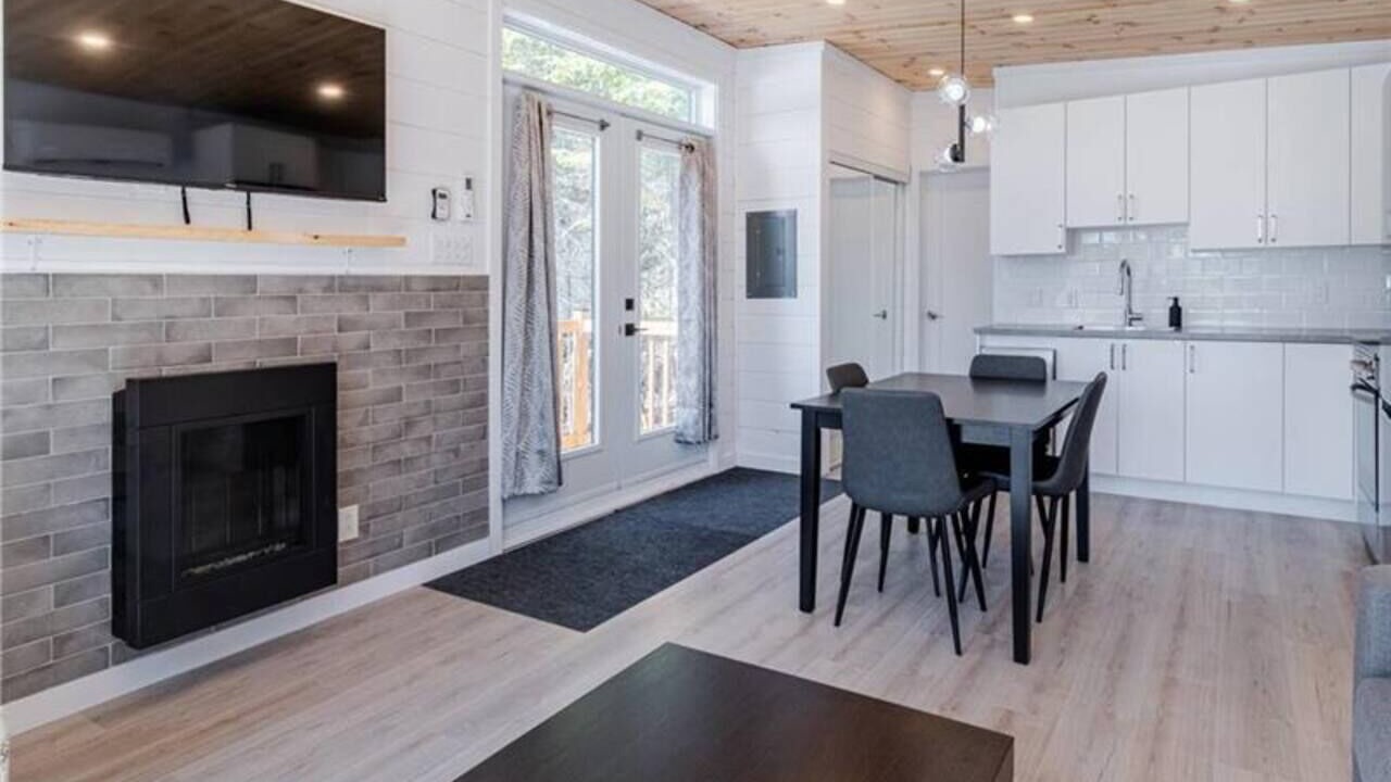 Photo of Livingroom in Adstock