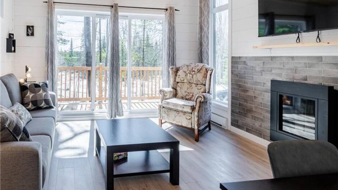Photo of Livingroom in Adstock