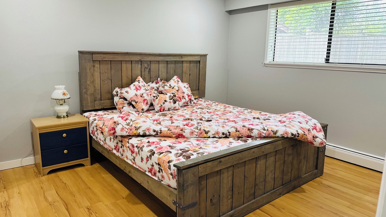 Photo of Bedroom in Delta