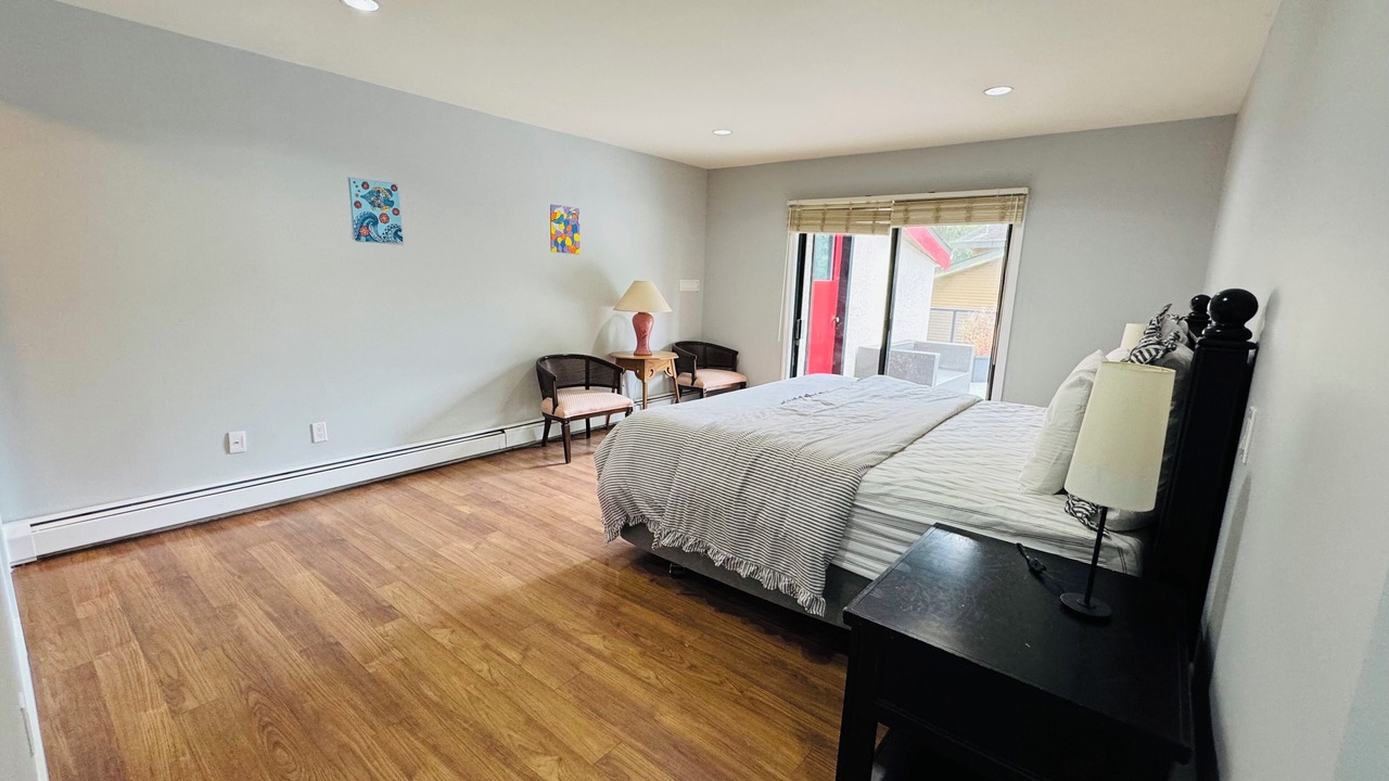 Photo of Bedroom in Delta