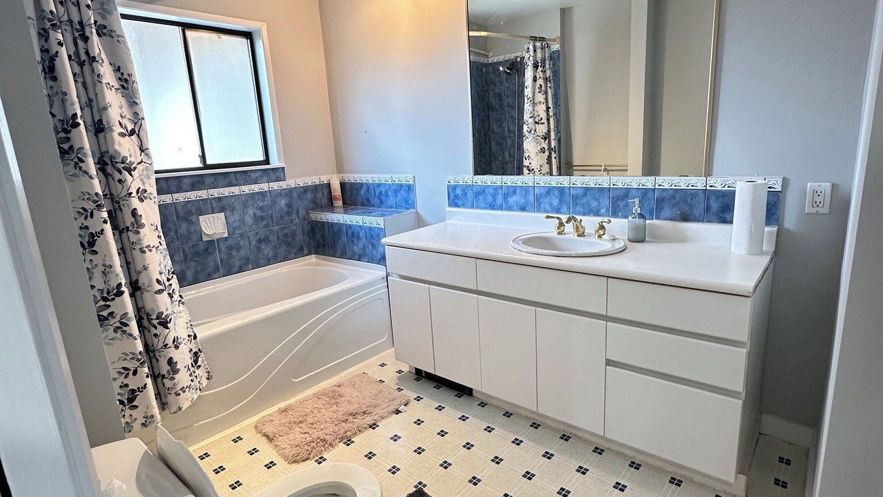 Photo of Bathroom in Delta