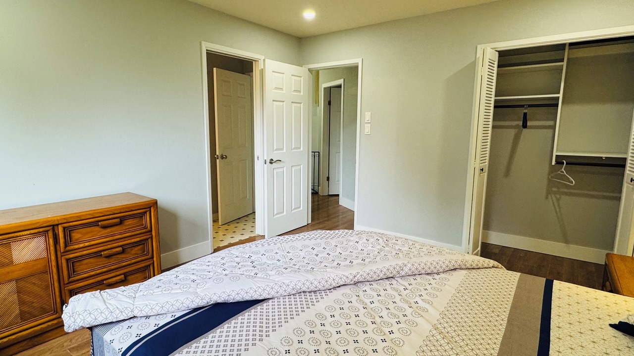 Photo of Bedroom in Delta
