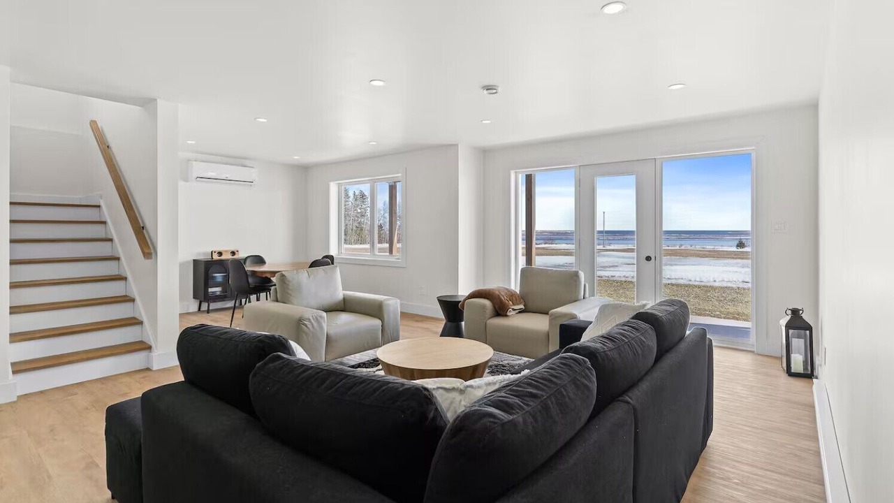 Photo of Livingroom in Alberton