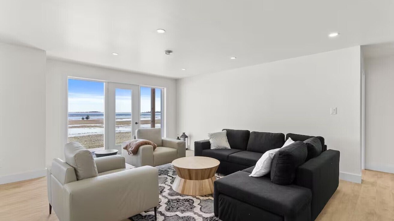 Photo of Livingroom in Alberton