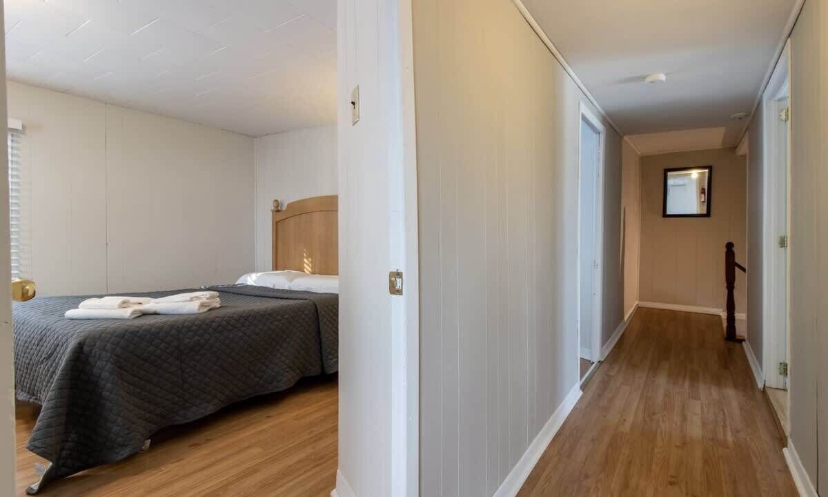 Photo of Bedroom in Petite-Riviere-Saint-Francois