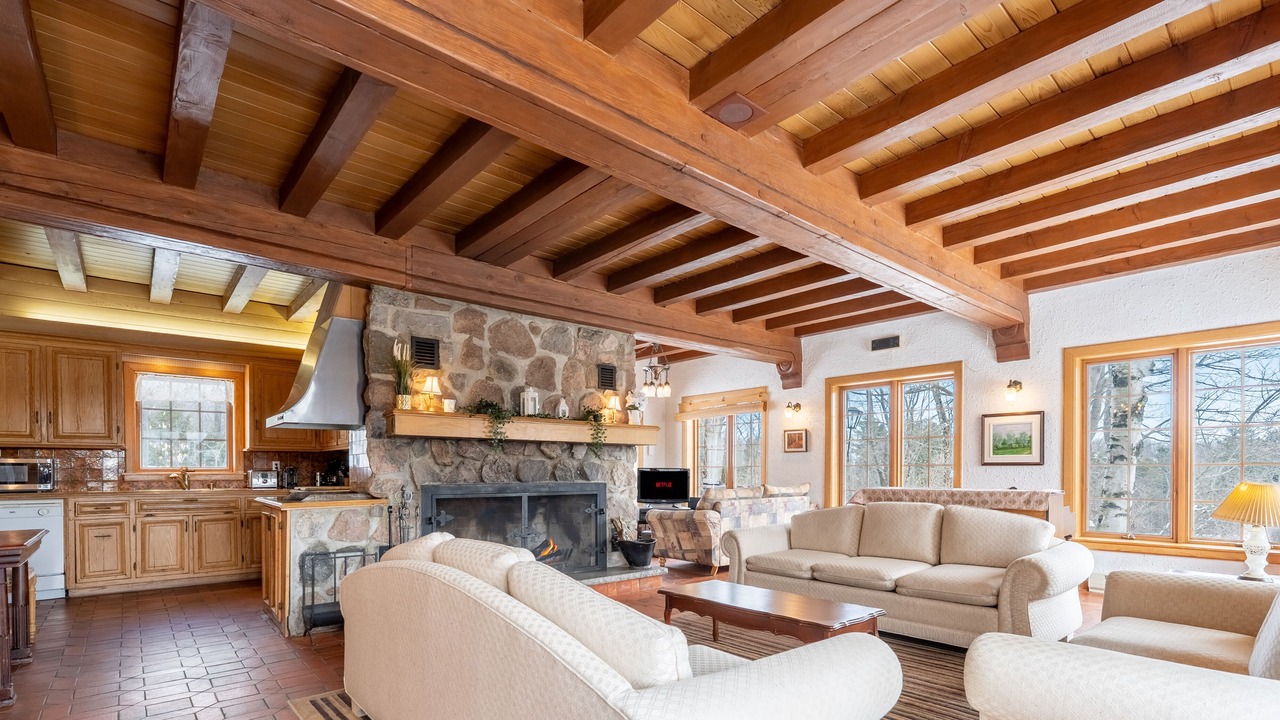 Photo of Livingroom in Sainte-Ann-des-Lacs
