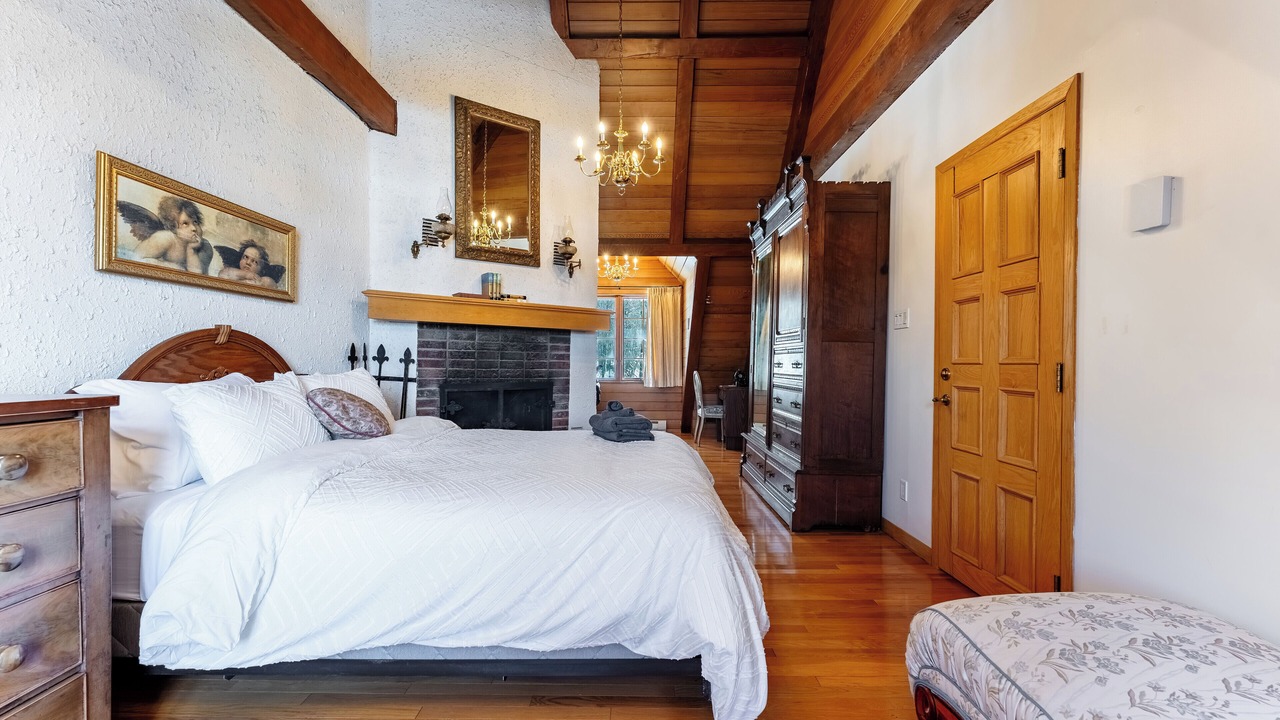Photo of Bedroom in Sainte-Ann-des-Lacs