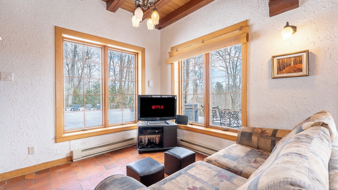 Photo of Livingroom in Sainte-Ann-des-Lacs