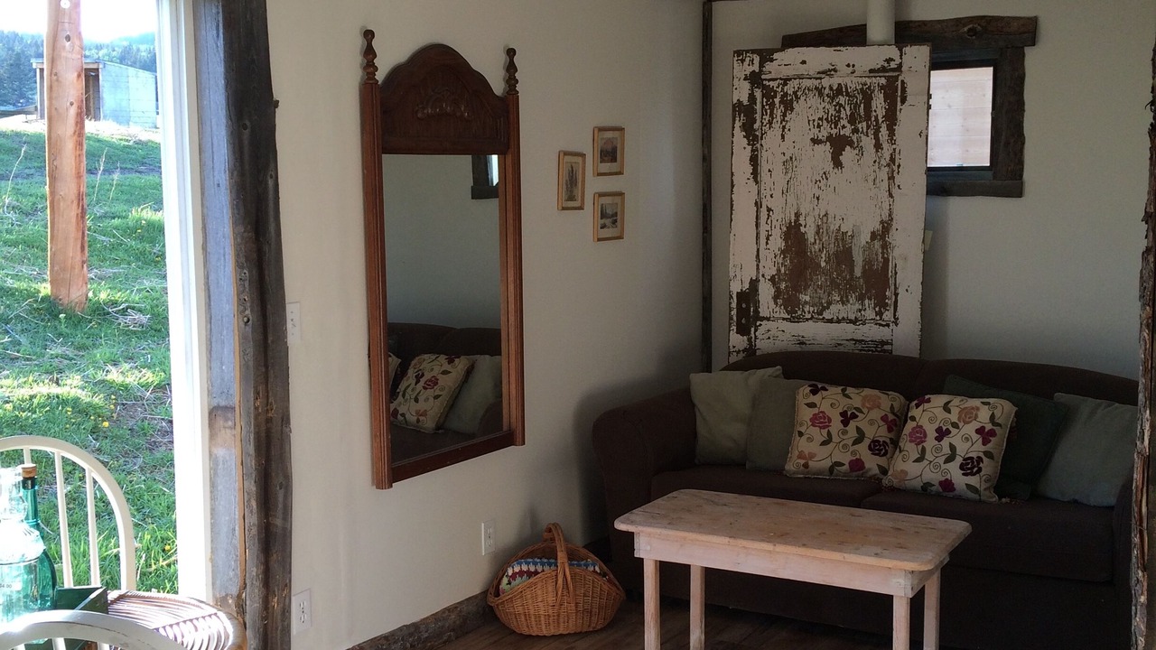 Photo of Livingroom in Cochrane