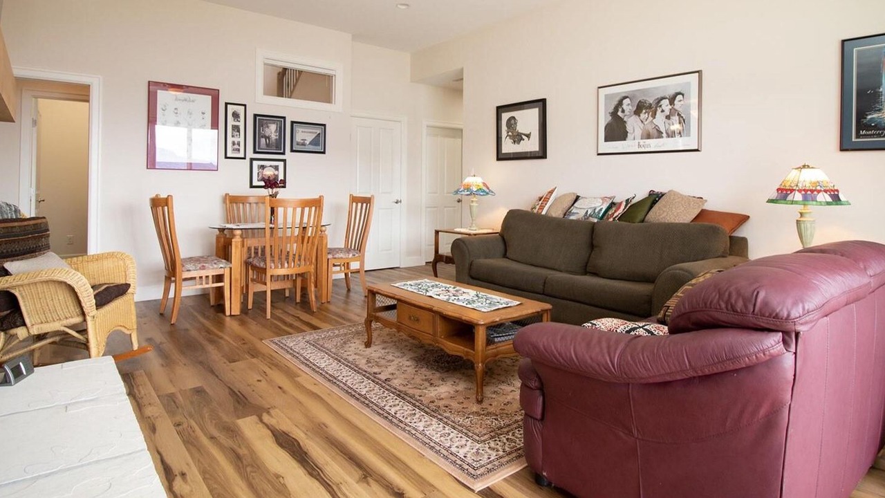 Photo of Livingroom in Central Okanagan