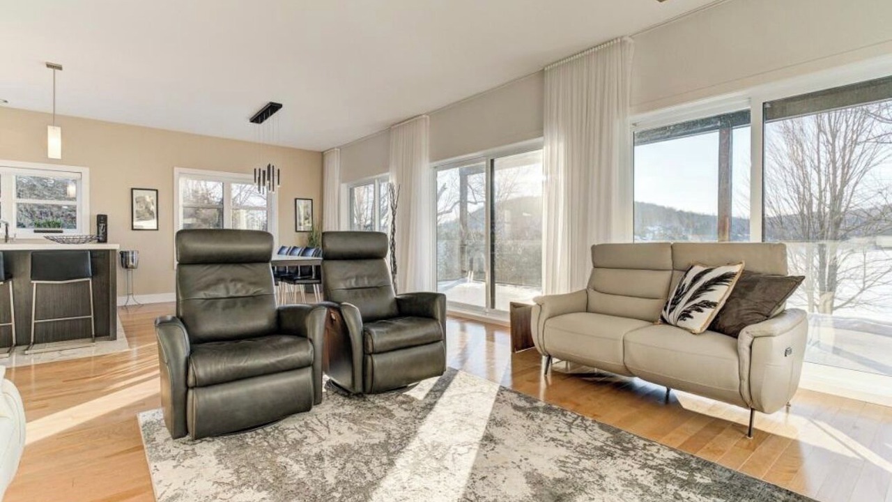 Photo of Livingroom in Stanstead Township