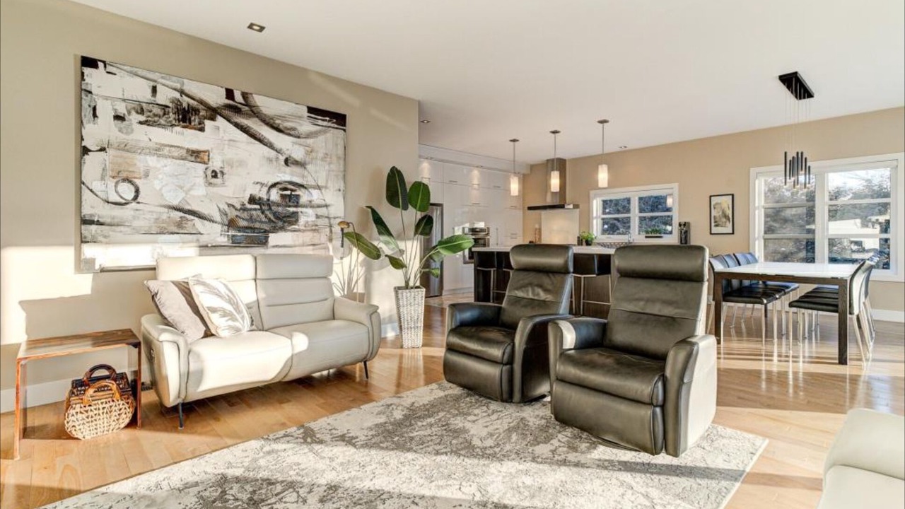Photo of Livingroom in Stanstead Township