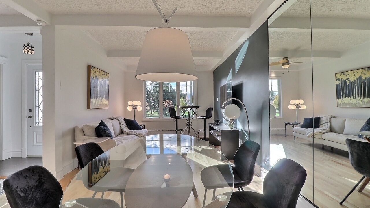 Photo of Livingroom in Lachine
