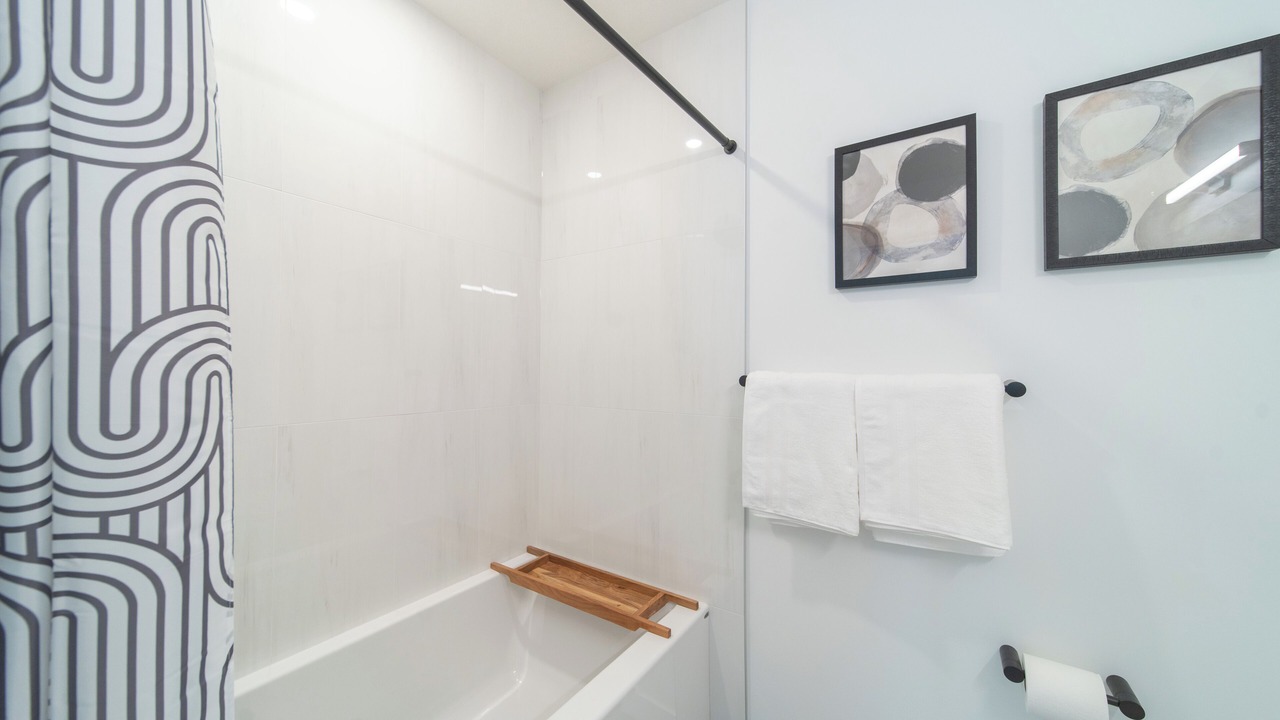 Photo of Bathroom in Shaganappi