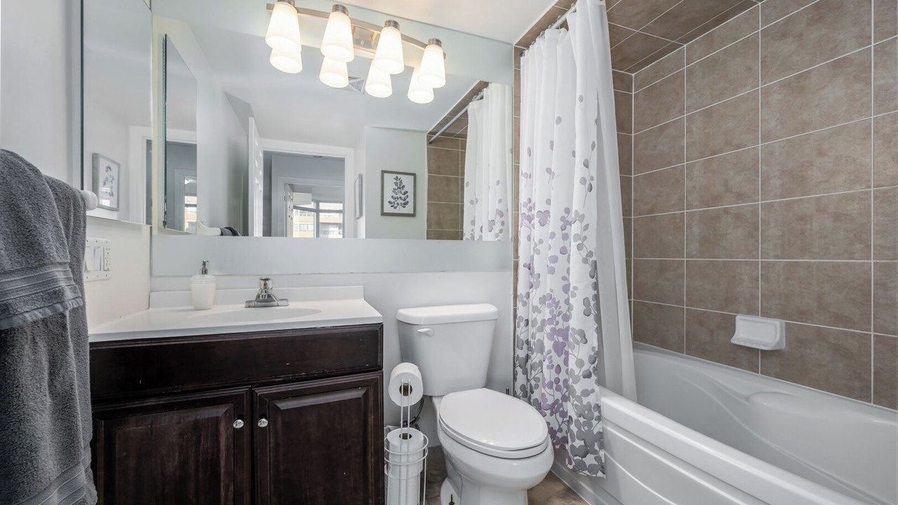 Photo of Bathroom in Downtown Mississauga