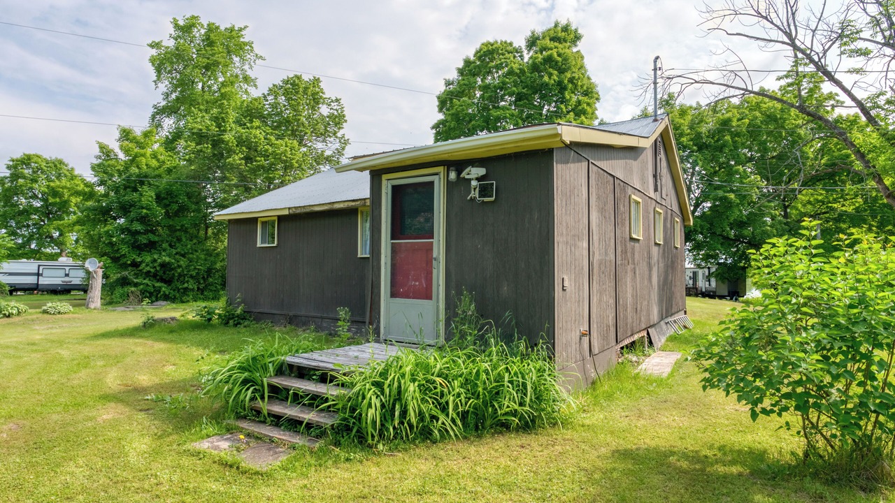 Photo of Outdoor in Frontenac